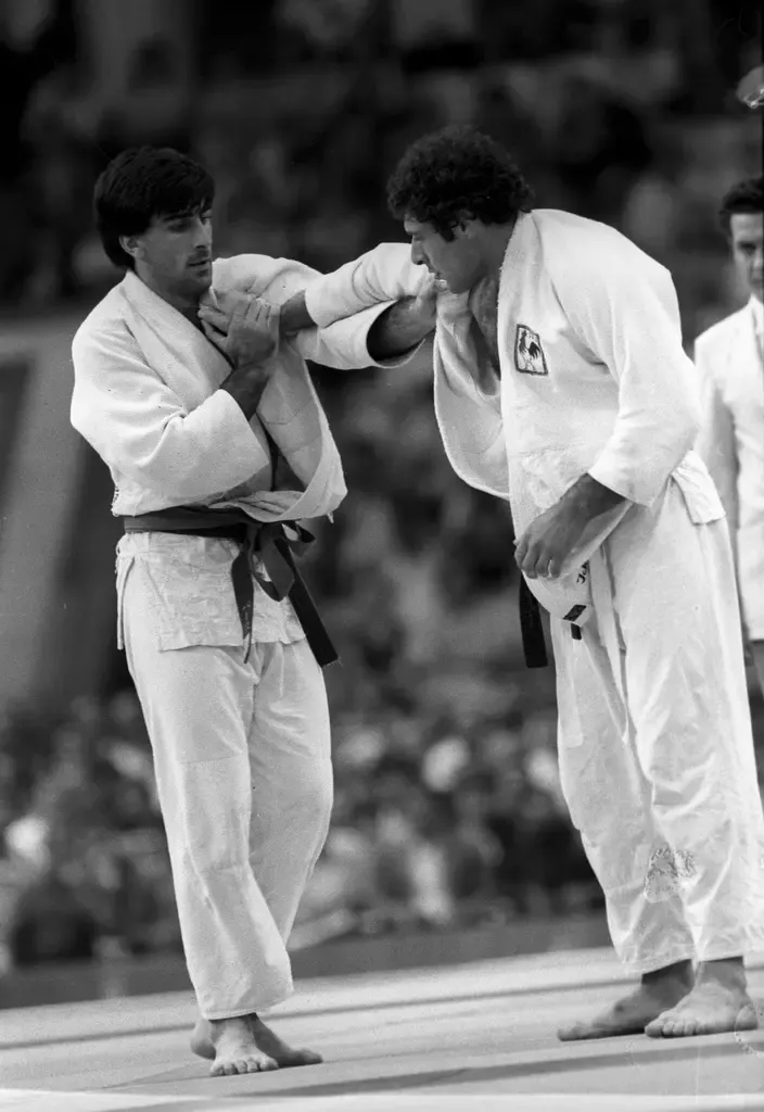 RIAN archive 556148 Judoists Bernard Tchoullouyan and Ignacio Sanza during their match