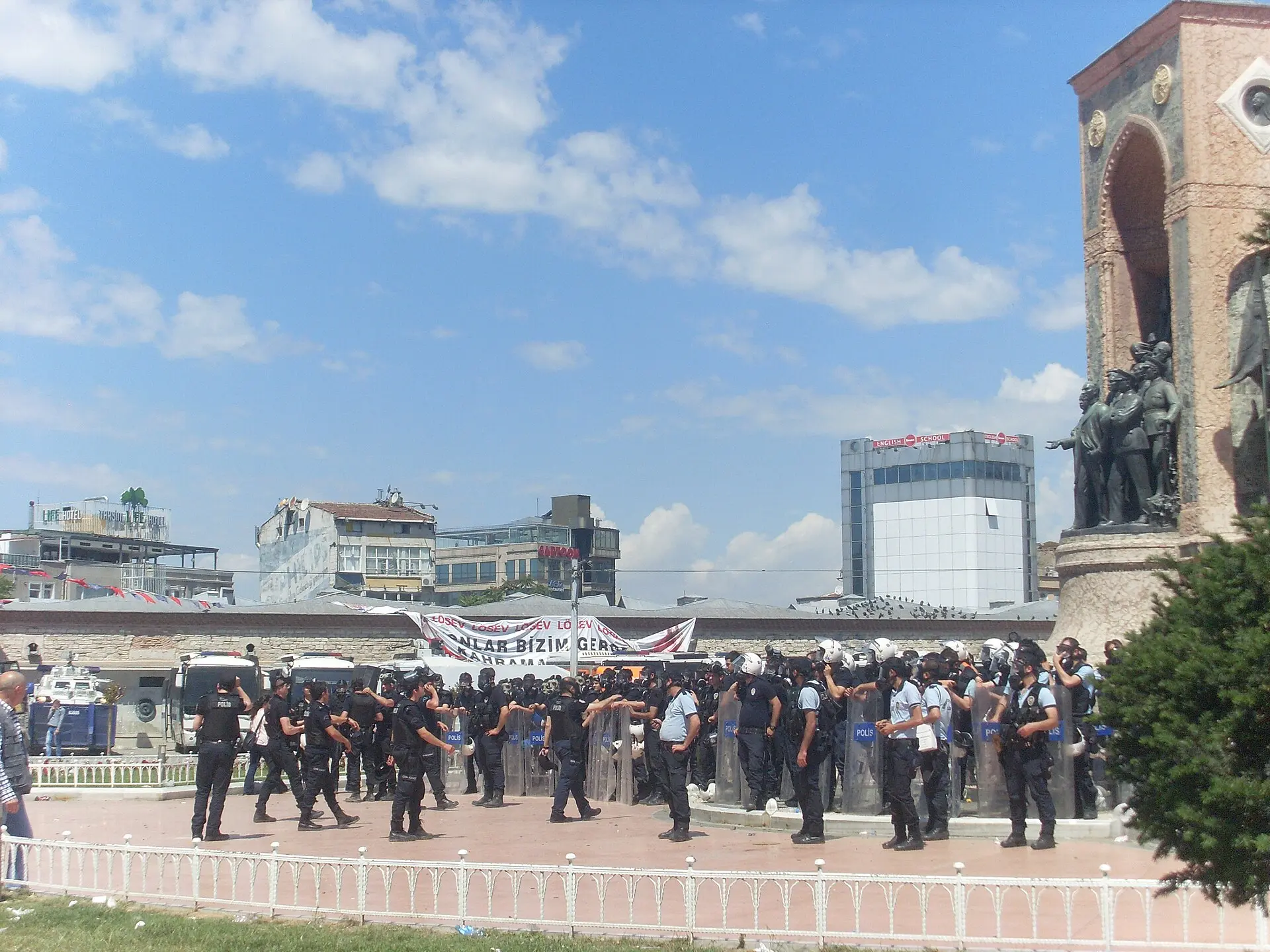 Poliisi